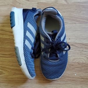 Boys Adidas Cloudform shoes